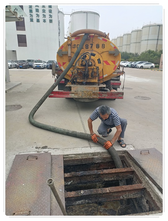 高台隔油池清掏